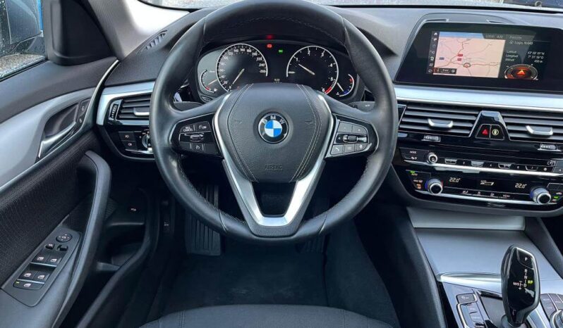 BMW Serie 5 520dA lleno