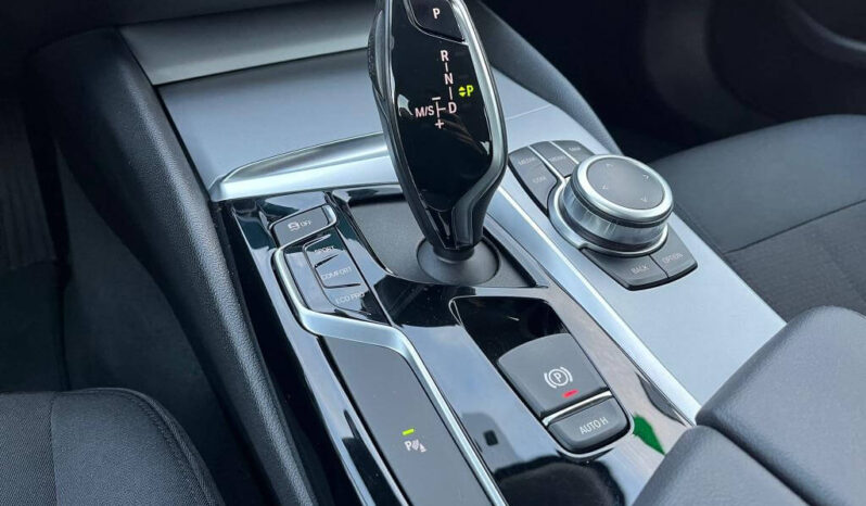 BMW Serie 5 520dA lleno