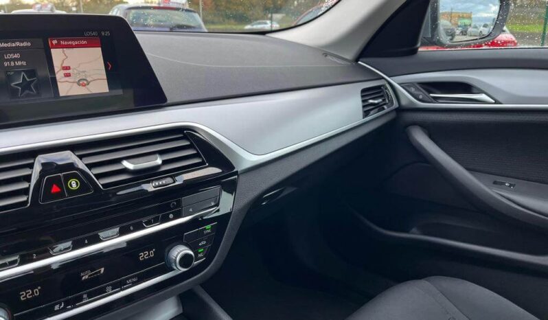 BMW Serie 5 520dA lleno