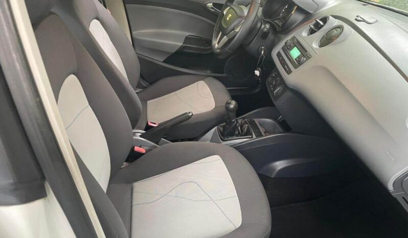 SEAT Ibiza 1.2 12v Reference lleno