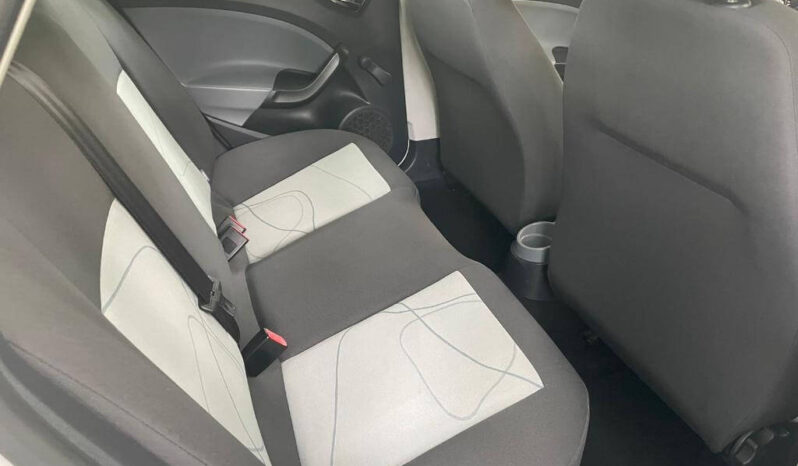 SEAT Ibiza 1.2 12v Reference lleno