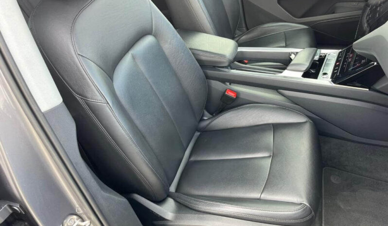 AUDI e-tron Advanced 50 quattro lleno