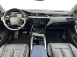AUDI e-tron Advanced 50 quattro lleno