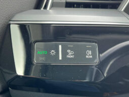 AUDI e-tron Advanced 50 quattro lleno
