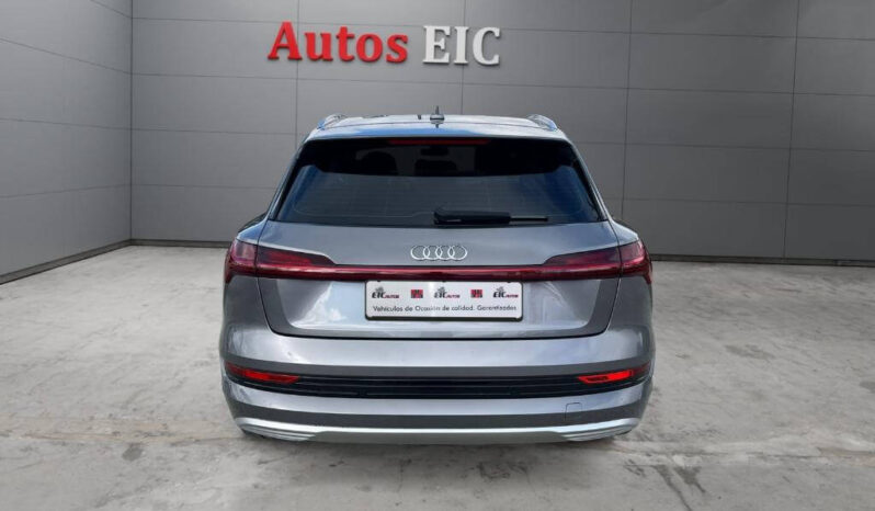 AUDI e-tron Advanced 50 quattro lleno