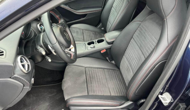 MERCEDES-BENZ Clase A A 200 d lleno