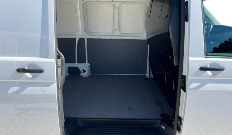 VOLKSWAGEN Transporter Furgon Largo TN 2.0 TDI lleno