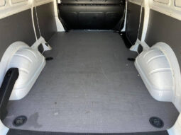 VOLKSWAGEN Transporter Furgon Largo TN 2.0 TDI lleno
