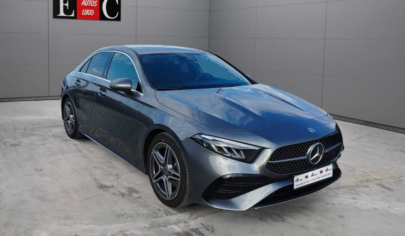 MERCEDES-BENZ Clase A A 180 d Sedan lleno