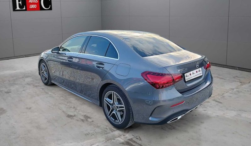 MERCEDES-BENZ Clase A A 180 d Sedan lleno