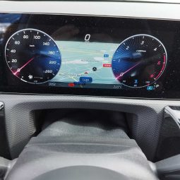MERCEDES-BENZ Clase A A 180 d Sedan lleno