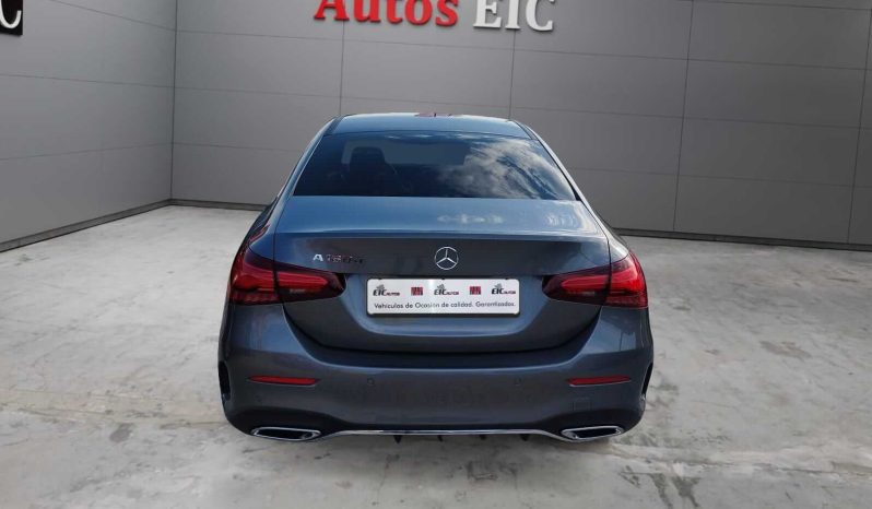 MERCEDES-BENZ Clase A A 180 d Sedan lleno