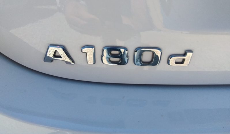 MERCEDES-BENZ Clase A A 180 d lleno