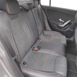 MERCEDES-BENZ Clase A A 180 d Sedan lleno