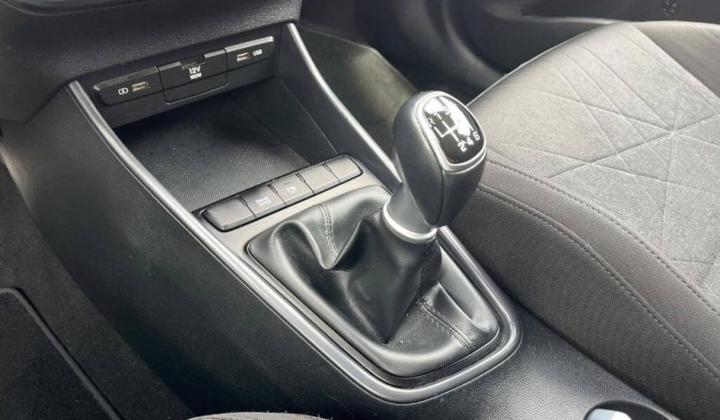 HYUNDAI Bayon 1.2 MPI Maxx lleno