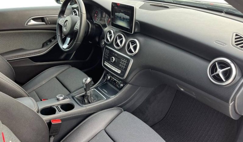 MERCEDES-BENZ Clase A A 200 d lleno