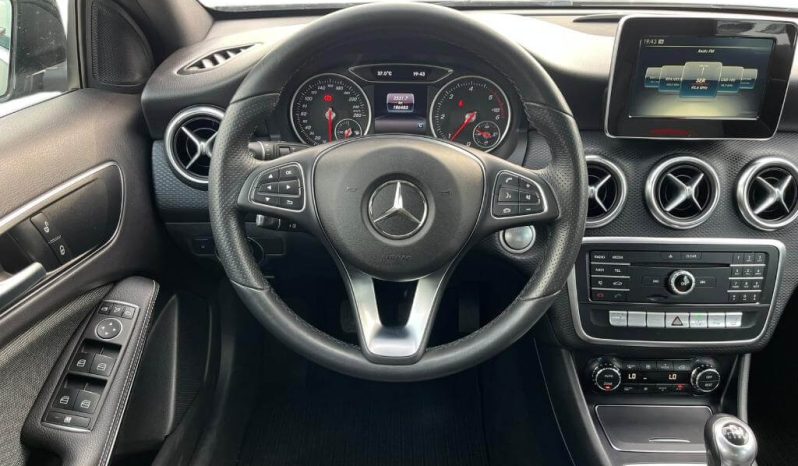 MERCEDES-BENZ Clase A A 200 d lleno
