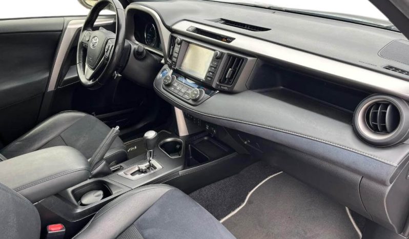 TOYOTA Rav4 2.5l hybrid 2WD Advance lleno