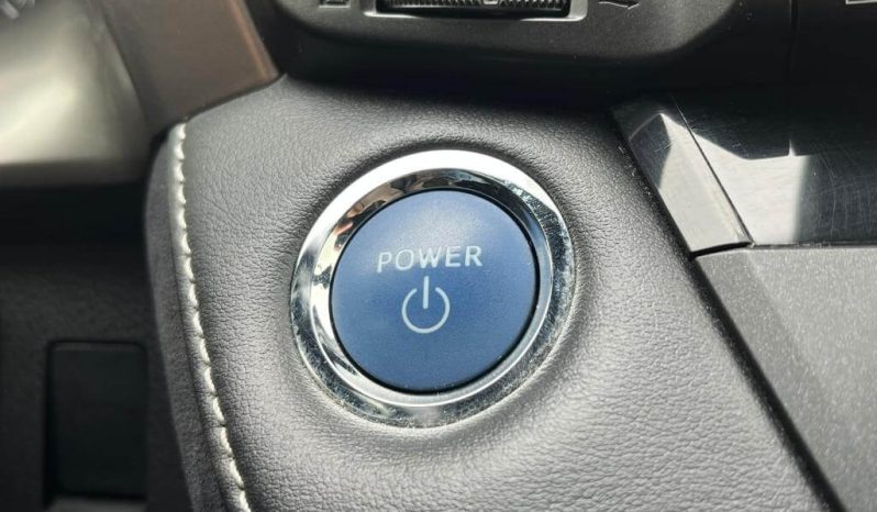 TOYOTA Rav4 2.5l hybrid 2WD Advance lleno