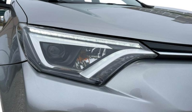 TOYOTA Rav4 2.5l hybrid 2WD Advance lleno
