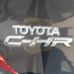 TOYOTA C-HR 1.8 125H Advance lleno