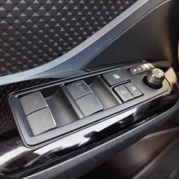 TOYOTA C-HR 1.8 125H Advance lleno