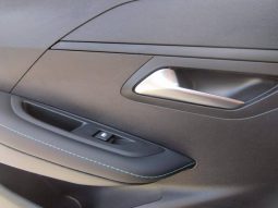 PEUGEOT 208 Allure Puretech 100 lleno
