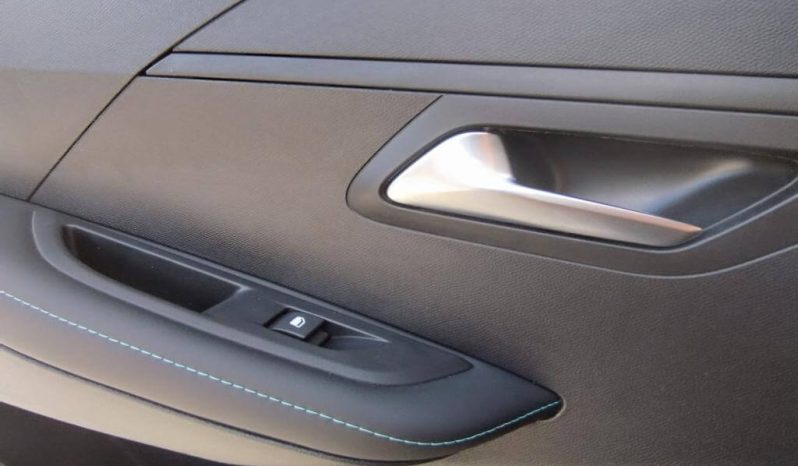 PEUGEOT 208 Allure Puretech 100 lleno