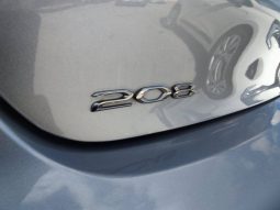 PEUGEOT 208 Allure Puretech 100 lleno