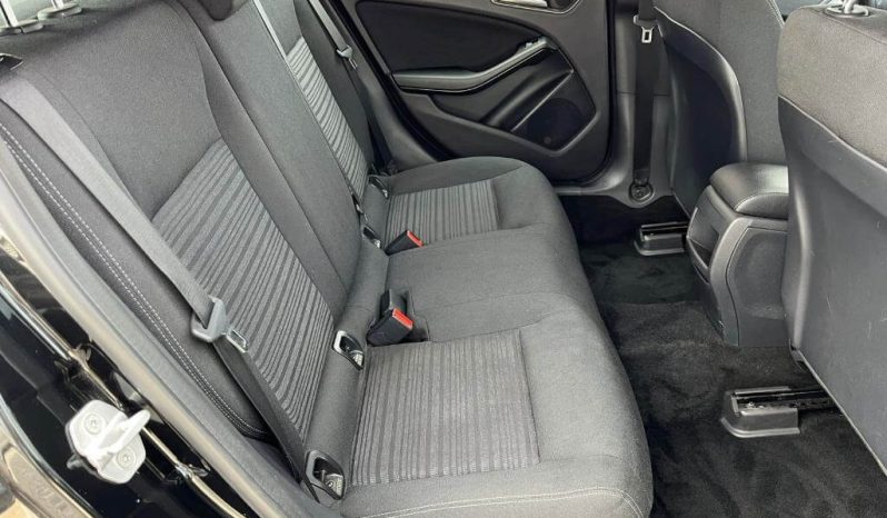 MERCEDES-BENZ Clase A A 180 d lleno