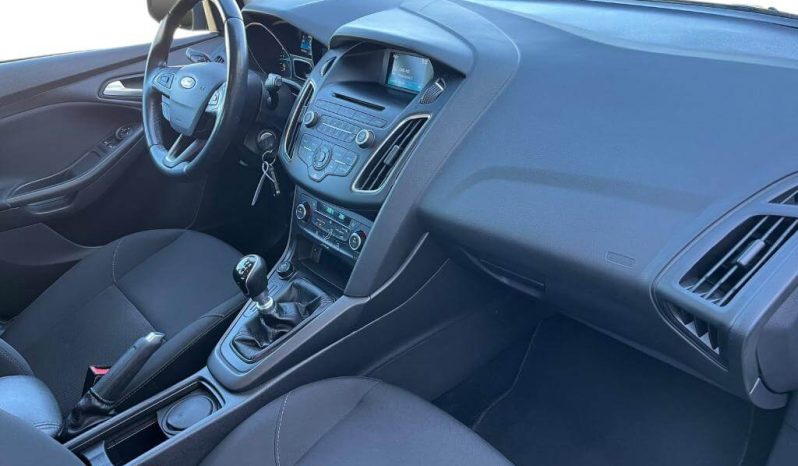 FORD Focus 1.5 Ecoblue Titanium lleno