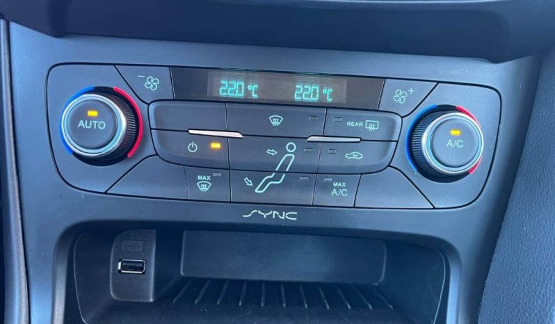FORD Focus 1.5 Ecoblue Titanium lleno