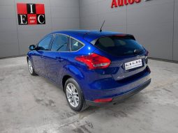 FORD Focus 1.5 Ecoblue Titanium lleno