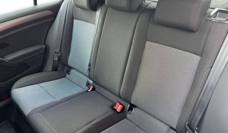 VOLKSWAGEN Golf Edition 1.2 TSI BMT lleno