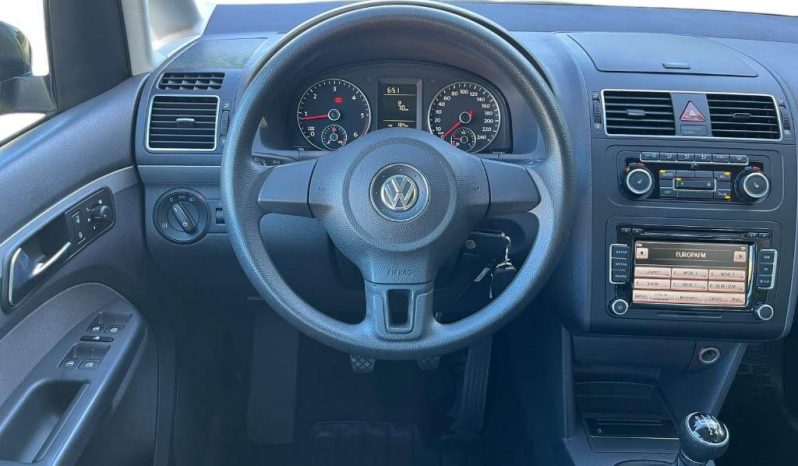 VOLKSWAGEN Touran 1.6 TDI Advance lleno