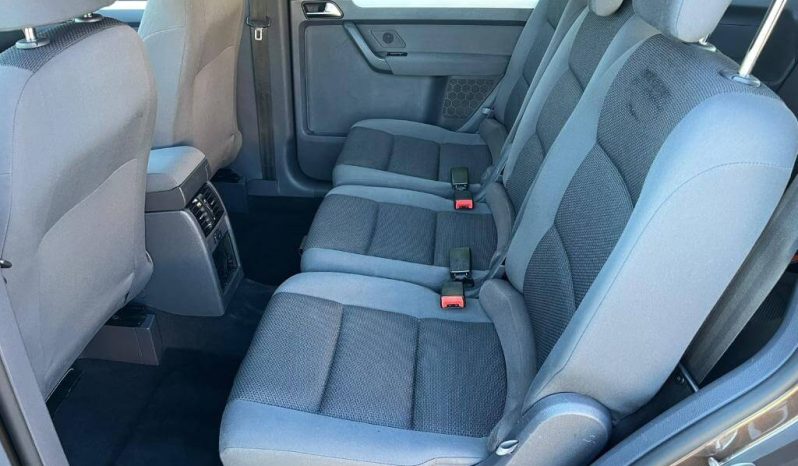 VOLKSWAGEN Touran 1.6 TDI Advance lleno