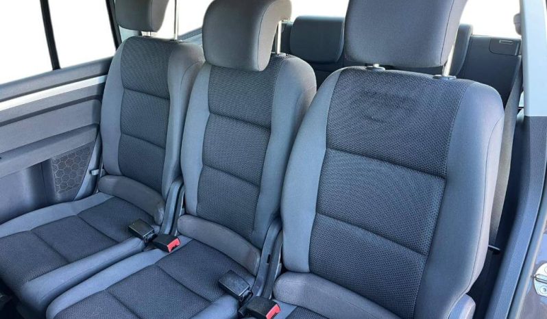 VOLKSWAGEN Touran 1.6 TDI Advance lleno