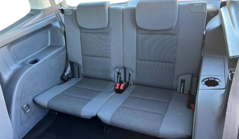 VOLKSWAGEN Touran 1.6 TDI Advance lleno