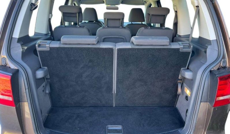 VOLKSWAGEN Touran 1.6 TDI Advance lleno