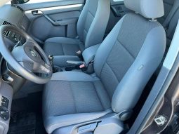VOLKSWAGEN Touran 1.6 TDI Advance lleno