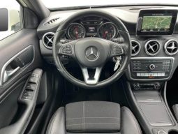 MERCEDES-BENZ Clase A A 220 d 4MATIC lleno