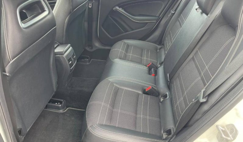 MERCEDES-BENZ Clase A A 220 d 4MATIC lleno