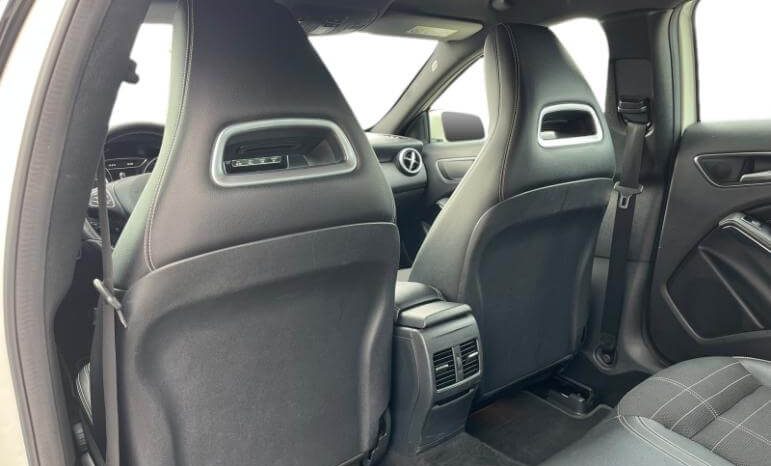 MERCEDES-BENZ Clase A A 220 d 4MATIC lleno