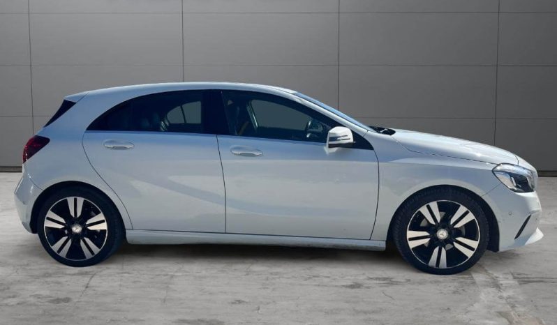 MERCEDES-BENZ Clase A A 220 d 4MATIC lleno