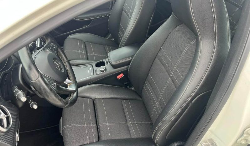 MERCEDES-BENZ Clase A A 220 d 4MATIC lleno